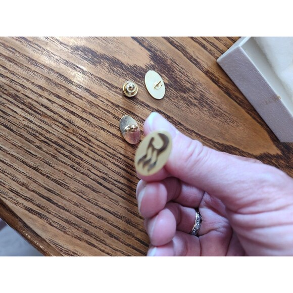 Princess Cruise Line Officers Tie Tack and Cufflinks Sea Witch Logo Goldtone - Picture 4 of 6